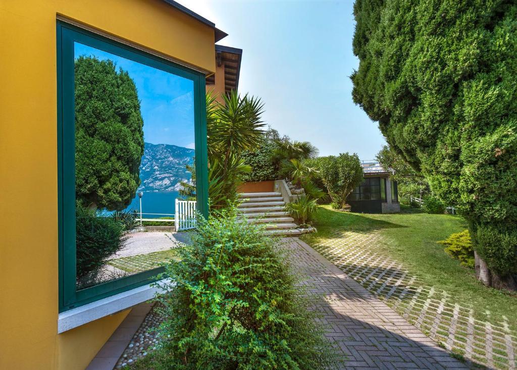 Residence Parco Lago Di Garda Malcesine Exterior foto